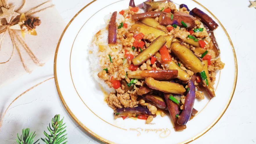 魚香茄子蓋飯