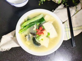 皮蛋豆腐汤