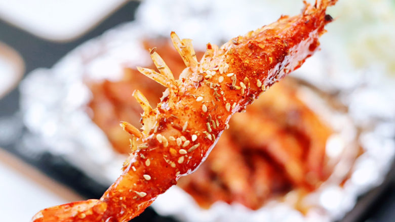 风味烤海虾,吃一口就爱上了，诱惑到你木有。