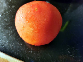番茄黄瓜炒蛋,番茄