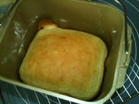 红糖面包,提出面包桶