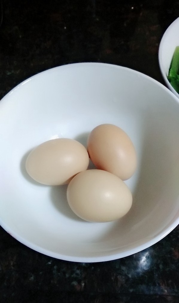 青菜鸡蛋面2,盛出鸡蛋
