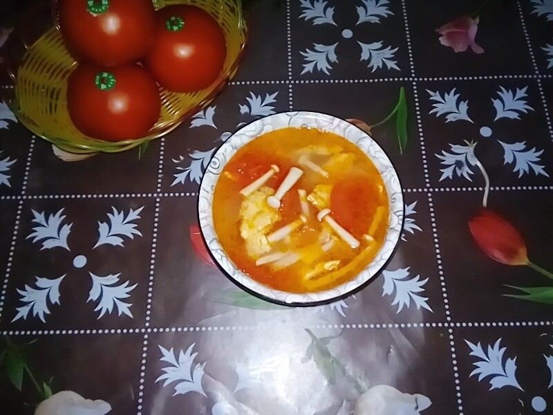鲜香鸡蛋番茄汤