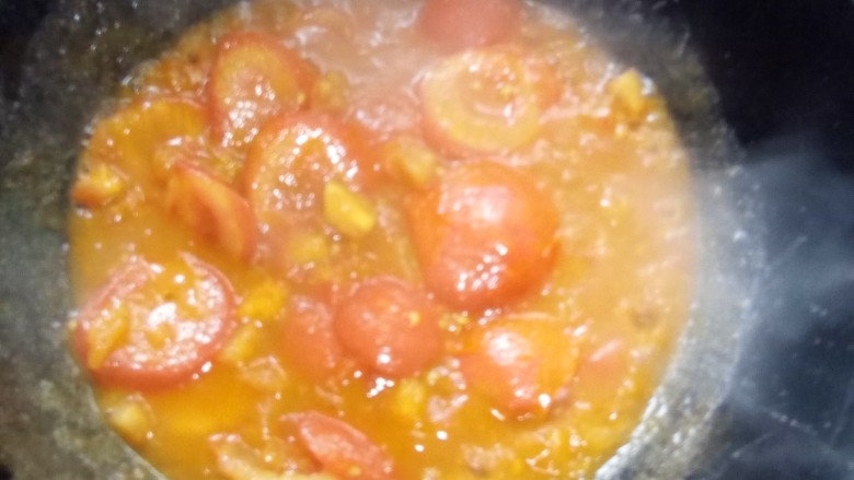鲜香鸡蛋番茄汤,炒香的番茄味。