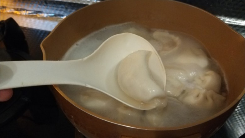 水晶饺子,晚餐一碗汤饺。