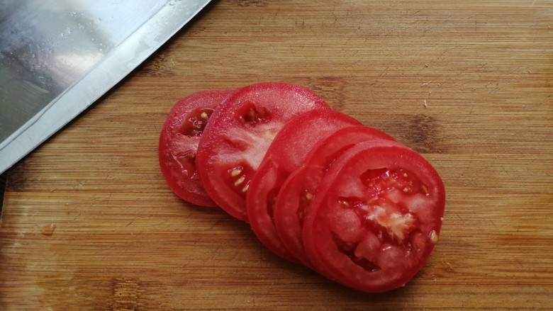 西红柿炒土豆丝,番茄切片