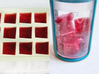 蔓越莓冰冰燕麦酸奶冰沙杯,2、将果汁提前一晚冻成果汁冰，用料理机将果汁冰打成冰沙。
