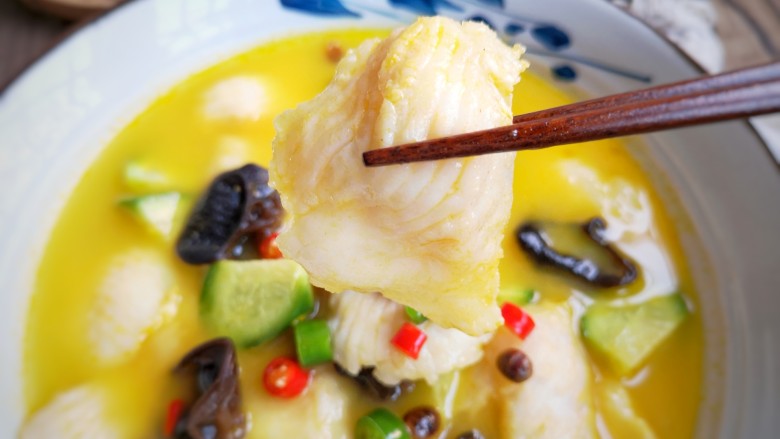 金汤鱼,要想暖心必先暖胃，一盆暖意满满的金汤鱼片与你分享。