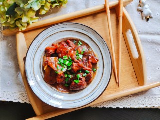 白萝卜炖猪肉,装盘