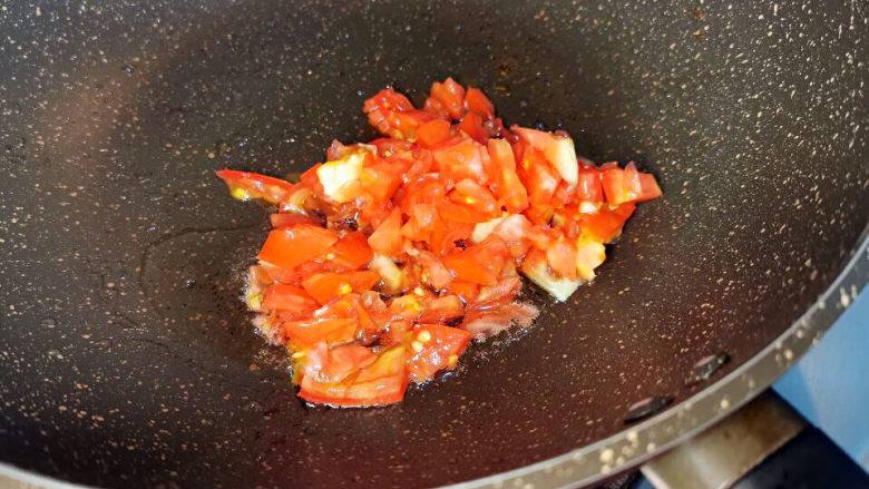 番茄里脊,下锅炒，必须加一些油，才能炒出番茄的茄红素