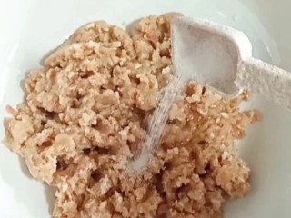 蘑菇酿肉(蒸菜),适量盐