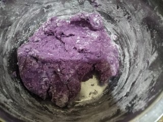 山药紫薯糕,紫薯放糯米粉