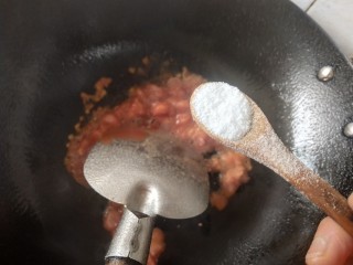 金针菇番茄汤,1小勺盐