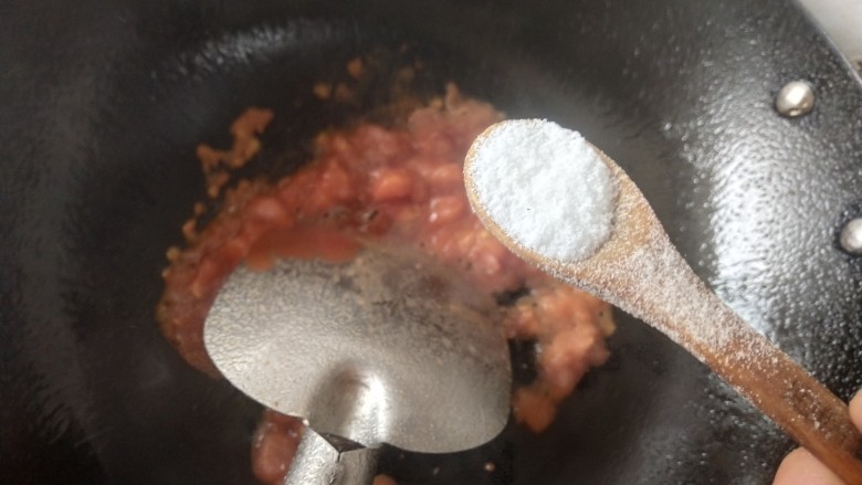 金针菇番茄汤,1小勺盐