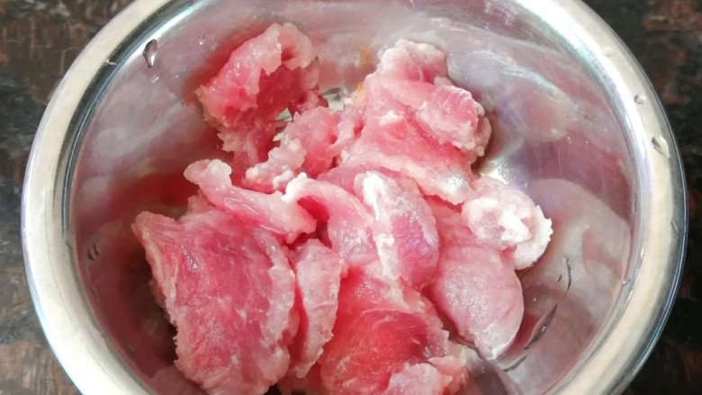 腐竹番茄炖肉,猪展切片