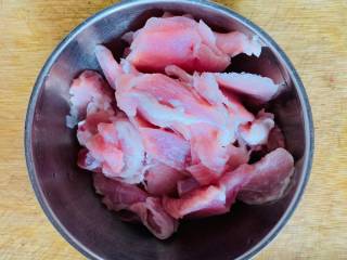 养生汤—香菇肉片汤,猪肉切片