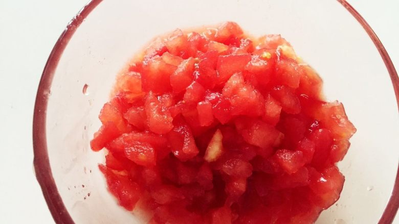 宝宝营养餐（1岁+）-番茄蔬菜肉酱蝴蝶面 ,切成番茄颗粒