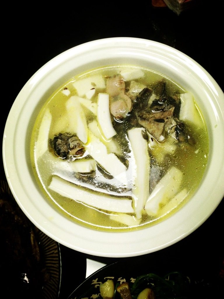 乌鸡椰子汤