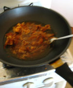 番茄土豆浓汤 ,炖肉菜加入清水，开始煮