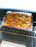 私房牛油果pizza,烤箱预热190C，烤15min