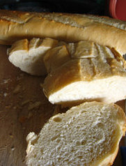 橄榄油芝士面包酥 ,法棍面包切厚片