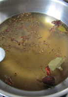 五香毛豆,锅中加入适量清水和所有的调料，包括盐