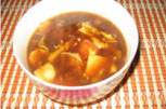 豆腐酸辣汤,将做好的汤倒入盆中即可。最后可以点一点香油