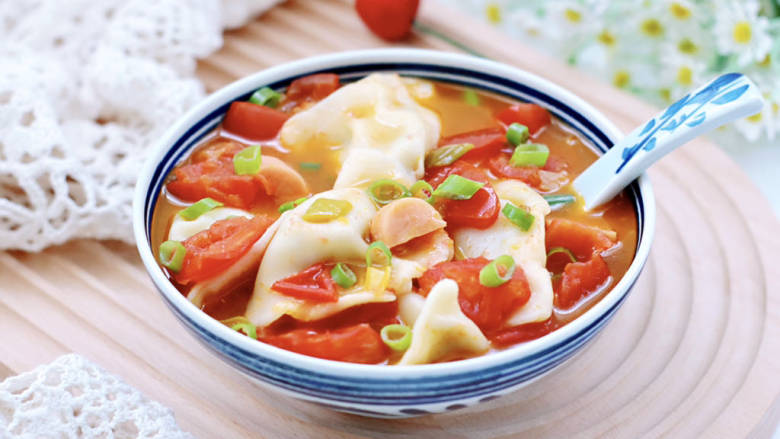 番茄金汤饺子,酸辣可口又开胃营养。