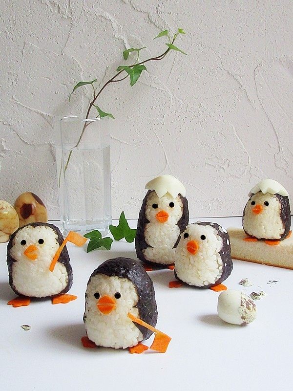 可爱的企鹅饭团,随便在哪一个企鹅头上放一顶鸡蛋当帽子