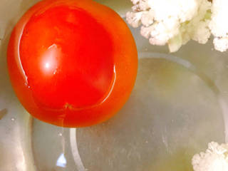 茄汁花菜,番茄洗干净