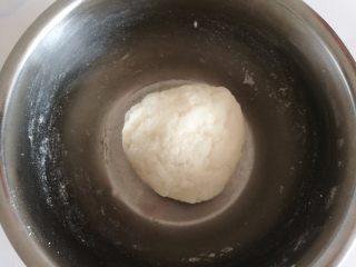 冰皮月饼,2.2.揉成光滑的面团