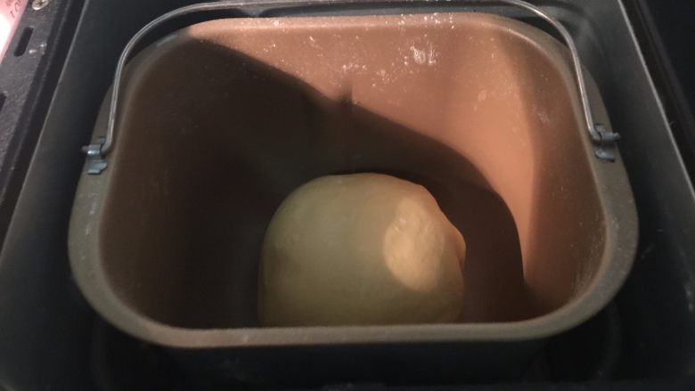 豆沙红薯面包,放入面包机里