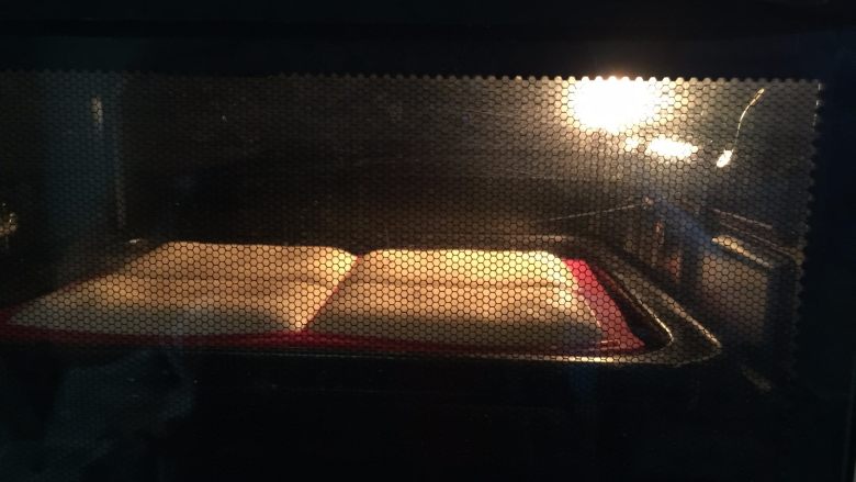 原味华夫饼,这是烤了10分钟的样子