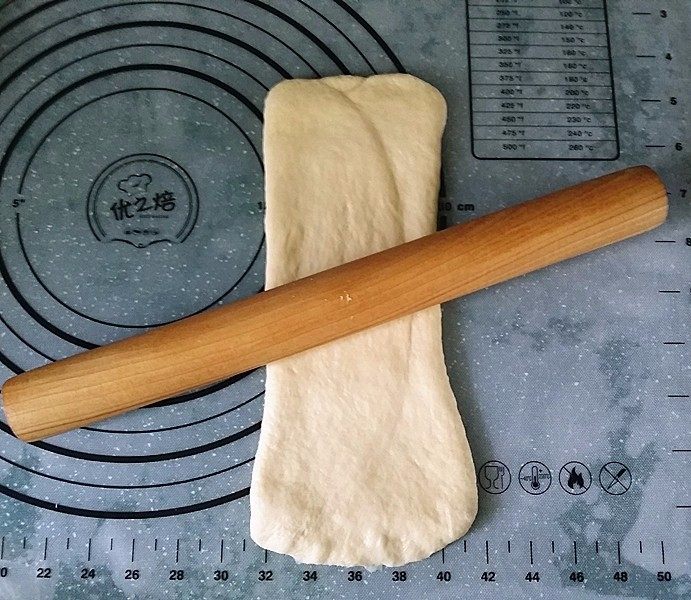 日式甜面包-中种法,转向后再擀成长方形