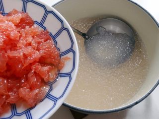 【夏季甜品】香港好味–楊枝甘露,8.加入葡萄柚攪拌均勻