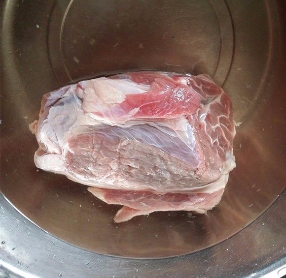 #食二星座# 黄豆卤牛肉（电压力锅版）,牛肉浸泡半小时后再洗净