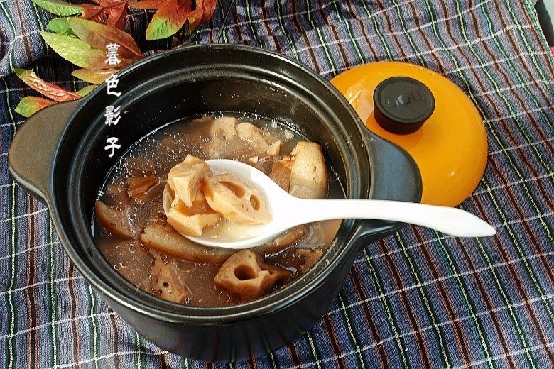 砂锅煨藕汤