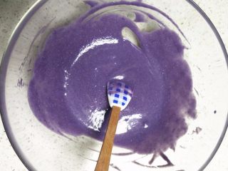 南瓜派,紫薯馅过筛。过筛是为了内馅更加的细腻