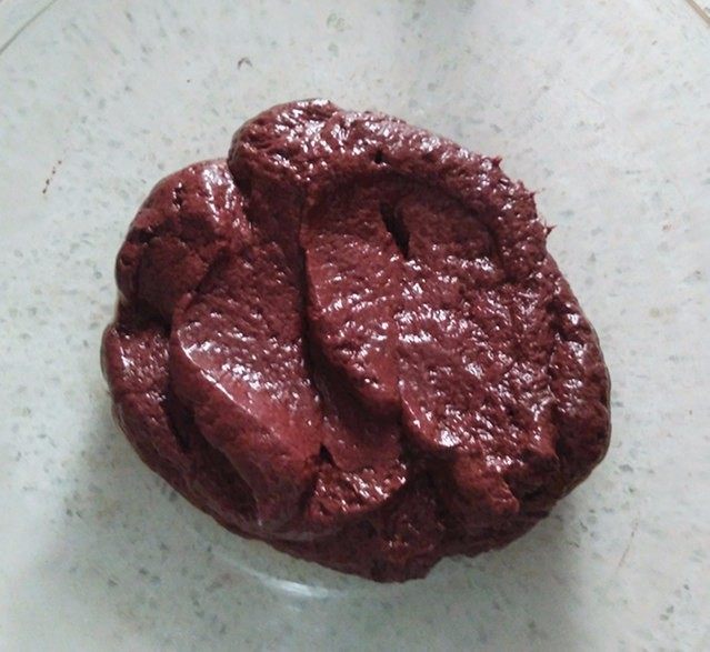 红丝绒蛋糕,搅拌至无干粉无颗粒的状态