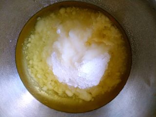 桃酥饼,在植物油中加入糖粉