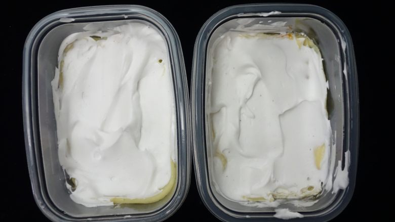 奥利奥芒果双拼千层盒子,普通口味的奶油