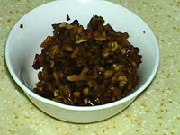 玉米红枣馒头——冷藏发酵,红枣洗净去核，剪成碎粒