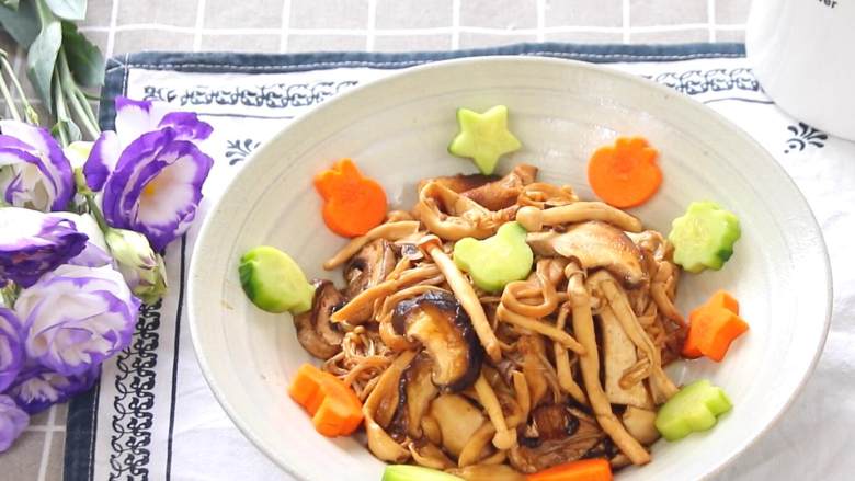 烤菌菇 宝宝辅食，香菇+海鲜菇+口蘑+金针菇+杏鲍菇