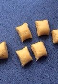 番薯麻圆 ,将面团搓成长条，再切成大小相同的等份