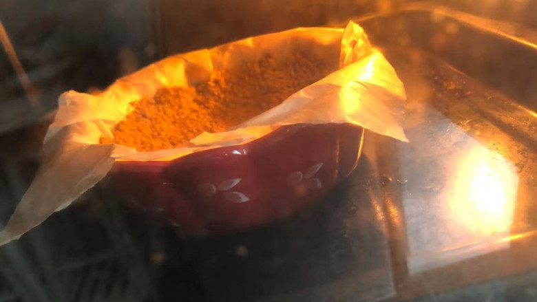 苹果燕麦派,烤箱180度烤10分钟定型。
