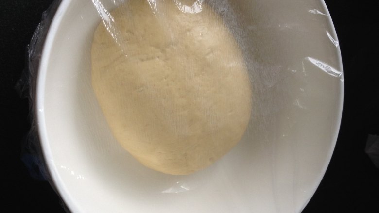 橙香燕麦吐司,取出进行发酵