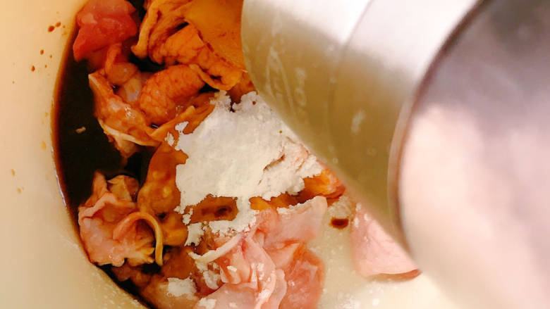 香菇板栗焖饭,加入盐