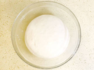 红糖面包,放在温暖湿润处进行一发，发至原来的两倍大小