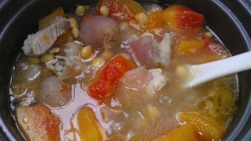 木瓜黄豆猪蹄汤 