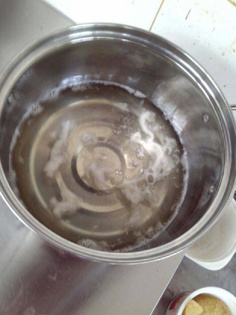 转化糖浆-月饼专用,熬的时候有水溅到锅边，就用刷子沾水，刷刷锅边